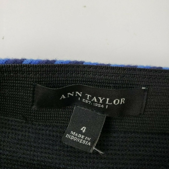 ANN TAYLOR Blue Black Striped Skirt Size 4 - Picture 2 of 5